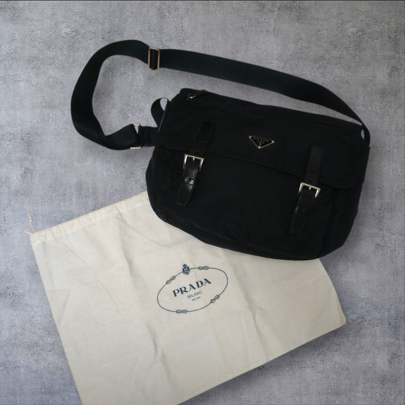 🔥年終狂降🔥【限時降價只到12/31(原18,800)】㊣✨PRADA✨(附防塵袋)普拉達 黑色 帆布 皮革 口袋 郵差包 肩背包 斜背包 /二手包/二手精品🌳二手樹屋🌳-1