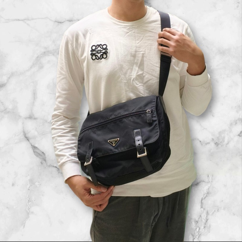 🔥年終狂降🔥【限時降價只到12/31(原18,800)】㊣✨PRADA✨(附防塵袋)普拉達 黑色 帆布 皮革 口袋 郵差包 肩背包 斜背包 /二手包/二手精品🌳二手樹屋🌳-50