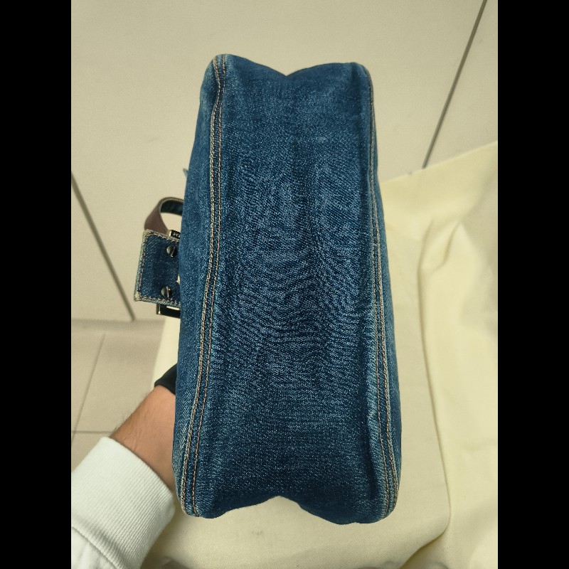 🔥年終狂降🔥【限時降價只到12/31（原22,800）】【8成新】㊣✨ FENDI✨芬迪 藍色 牛仔 掀蓋式 釘釦 法棍包 牛仔包 腋下包 肩背包/二手包/二手精品/保證正品🌳二手樹屋🌳-11