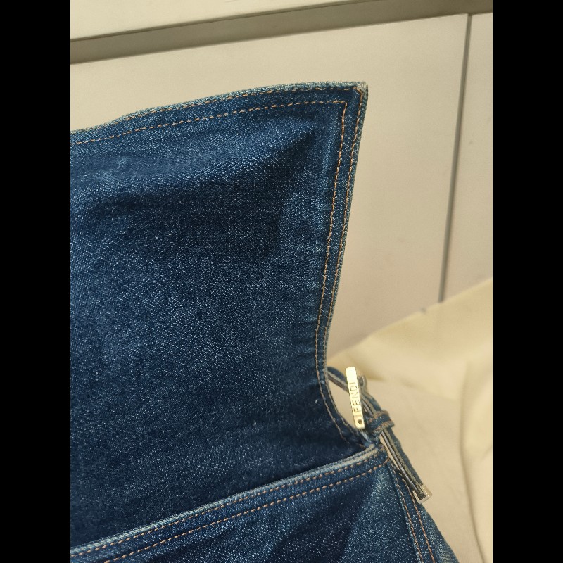 🔥年終狂降🔥【限時降價只到12/31（原22,800）】【8成新】㊣✨ FENDI✨芬迪 藍色 牛仔 掀蓋式 釘釦 法棍包 牛仔包 腋下包 肩背包/二手包/二手精品/保證正品🌳二手樹屋🌳-28