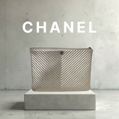 【8成新】㊣✨CHANEL✨（附防塵袋）香奈兒 小香 老香 銀色 羊皮 人字紋 雷標 保卡 手拿包/二手包/二手精品🌳二手樹屋🌳