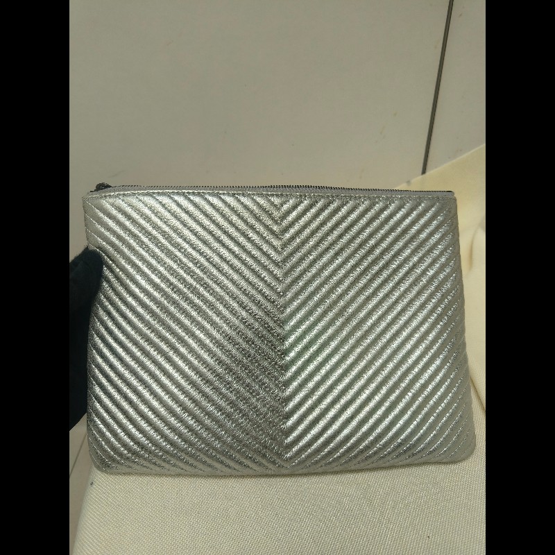 🔥年終狂降🔥【限時降價只到12/31(原18,800)】【8成新】㊣✨CHANEL✨(附防塵袋)香奈兒 小香 老香 銀色 羊皮 人字紋 雷標 保卡 手拿包/二手包/二手精品🌳二手樹屋🌳-4