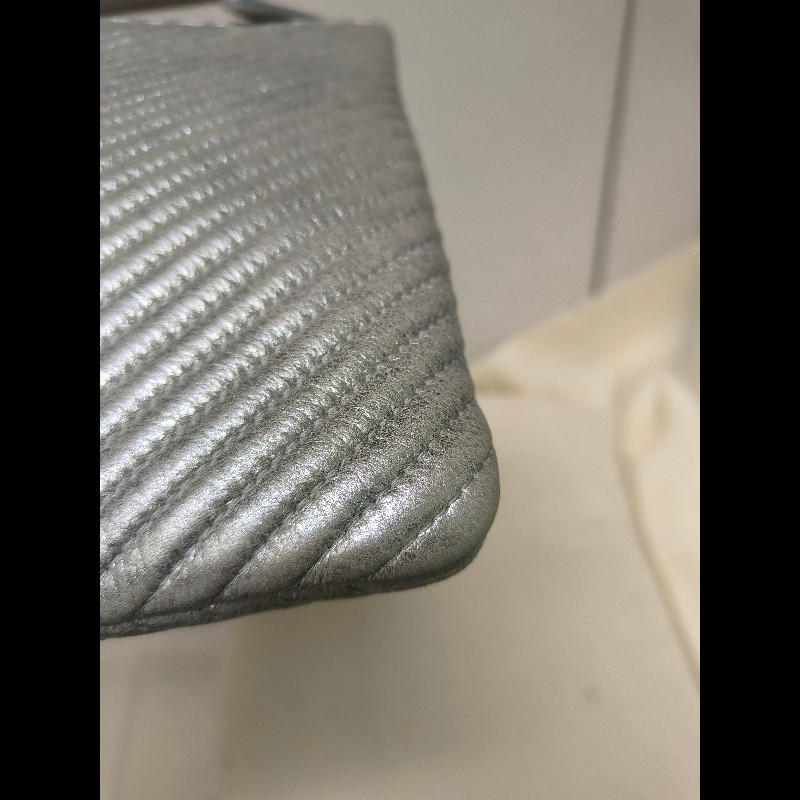 🔥年終狂降🔥【限時降價只到12/31(原18,800)】【8成新】㊣✨CHANEL✨(附防塵袋)香奈兒 小香 老香 銀色 羊皮 人字紋 雷標 保卡 手拿包/二手包/二手精品🌳二手樹屋🌳-9