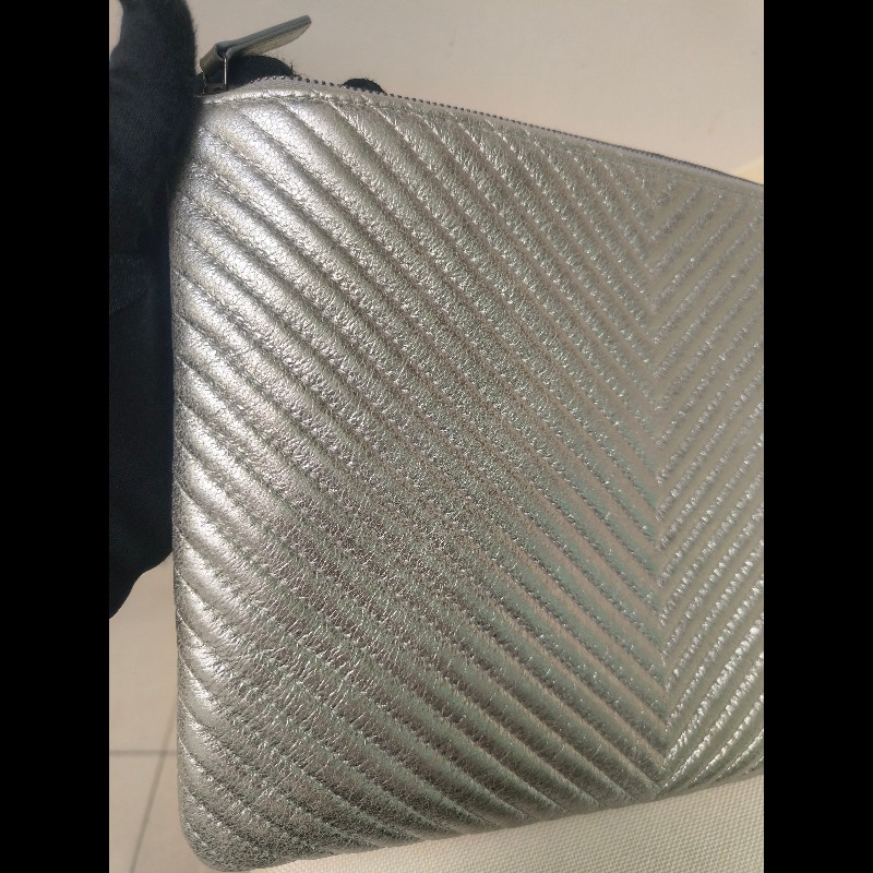 🔥年終狂降🔥【限時降價只到12/31(原18,800)】【8成新】㊣✨CHANEL✨(附防塵袋)香奈兒 小香 老香 銀色 羊皮 人字紋 雷標 保卡 手拿包/二手包/二手精品🌳二手樹屋🌳-18