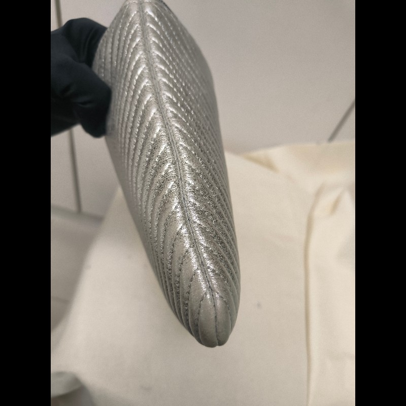 🔥年終狂降🔥【限時降價只到12/31(原18,800)】【8成新】㊣✨CHANEL✨(附防塵袋)香奈兒 小香 老香 銀色 羊皮 人字紋 雷標 保卡 手拿包/二手包/二手精品🌳二手樹屋🌳-21