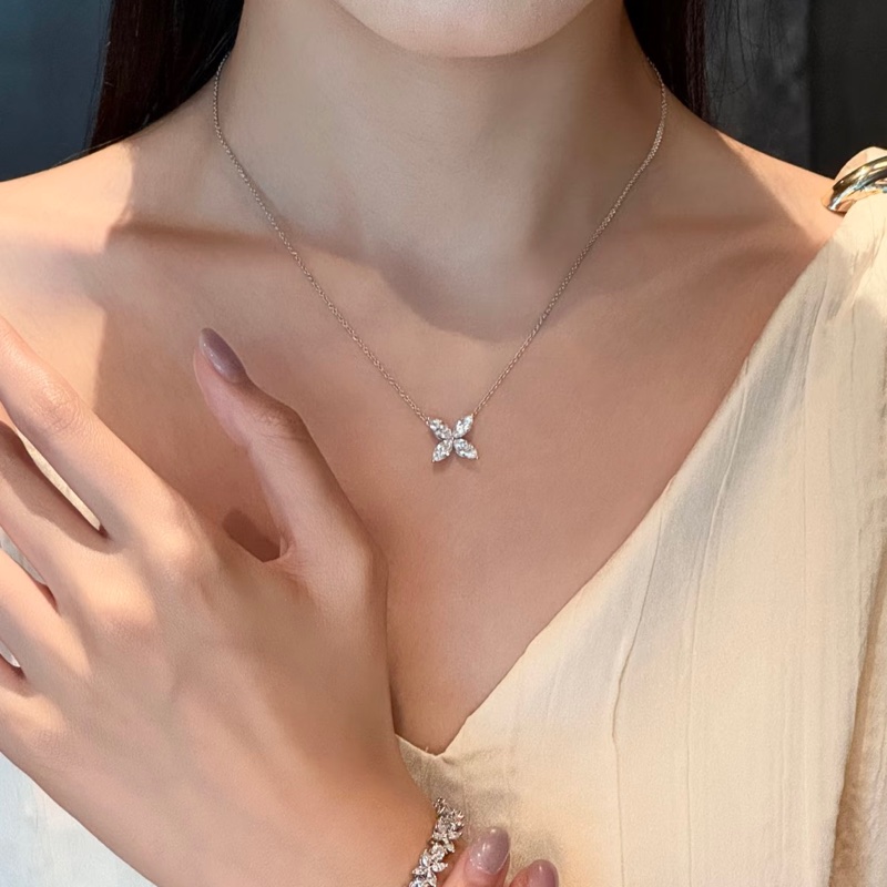 ✨Tiffany Victoria 白金鑽石四葉草項鍊 大號 專櫃50w-0