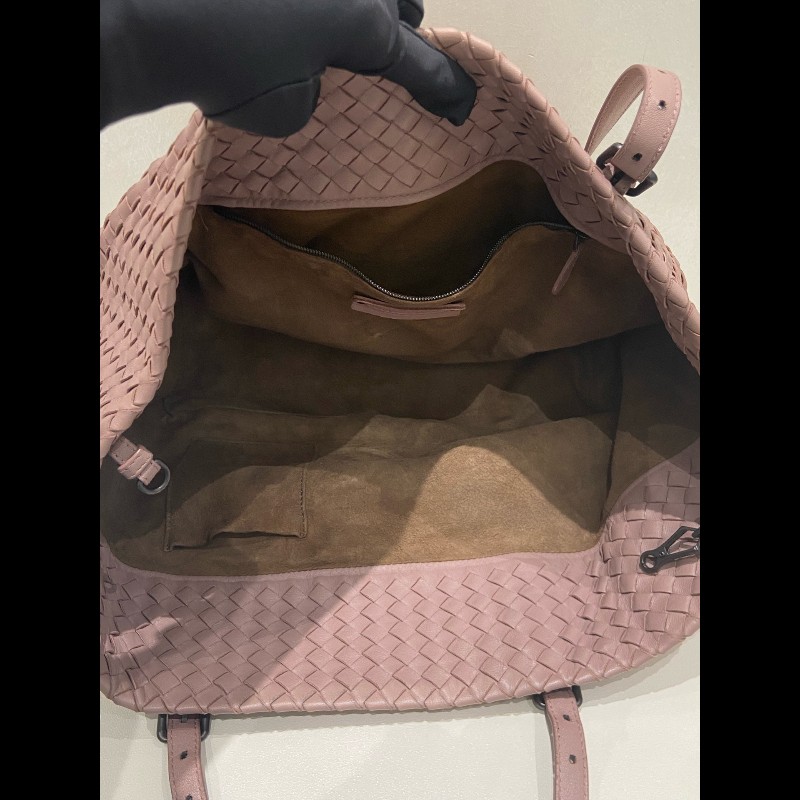 BV全皮編織豆沙粉肩背包-7