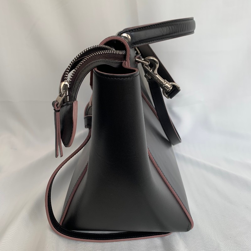 CELINE 黑色全皮鯰魚 底長28-1