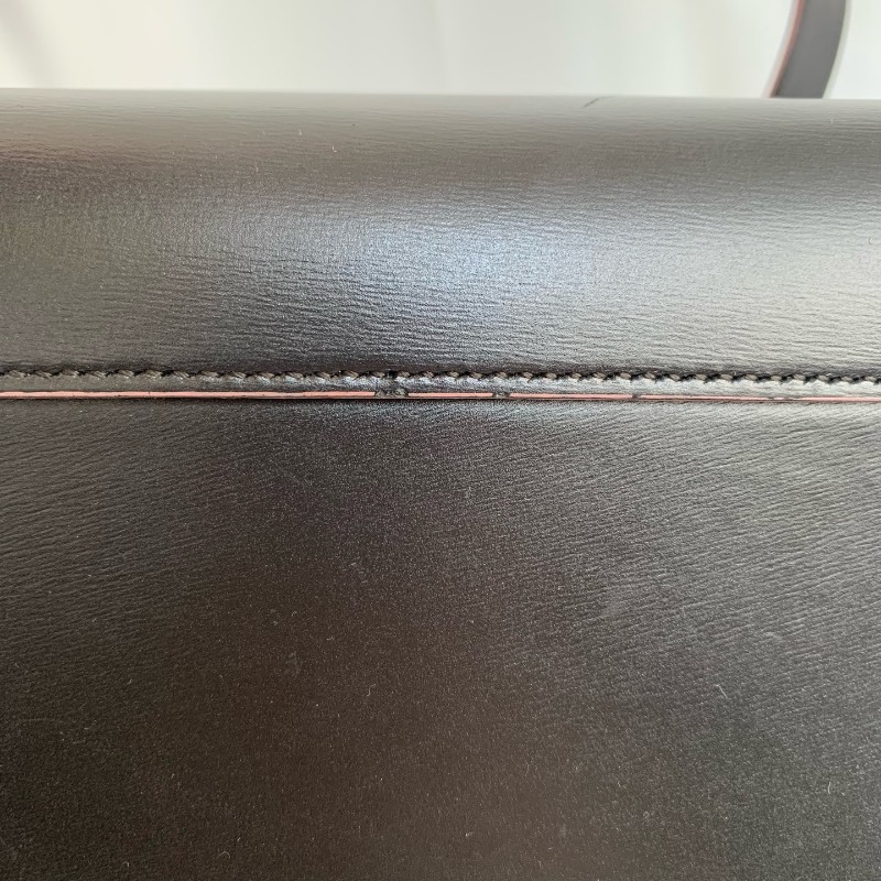 CELINE 黑色全皮鯰魚 底長28-18