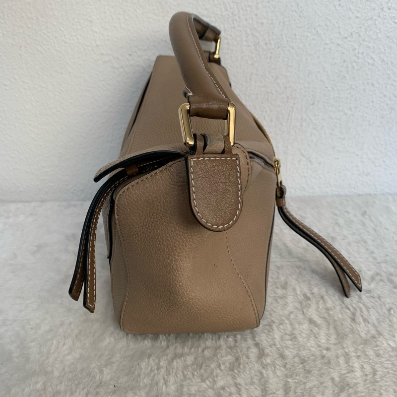 LOEWE 沙色puzzle小號 底長22cm-1