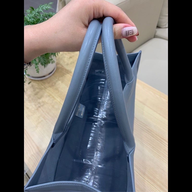 新到🖤Dior字母logo全皮小號book tote托特包 霧霾藍-11