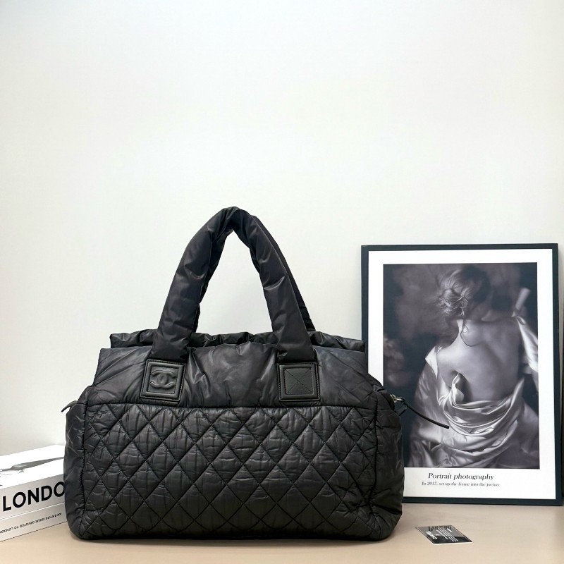 新到🖤Chanel coco cocoon太空系列羽絨托特包-0