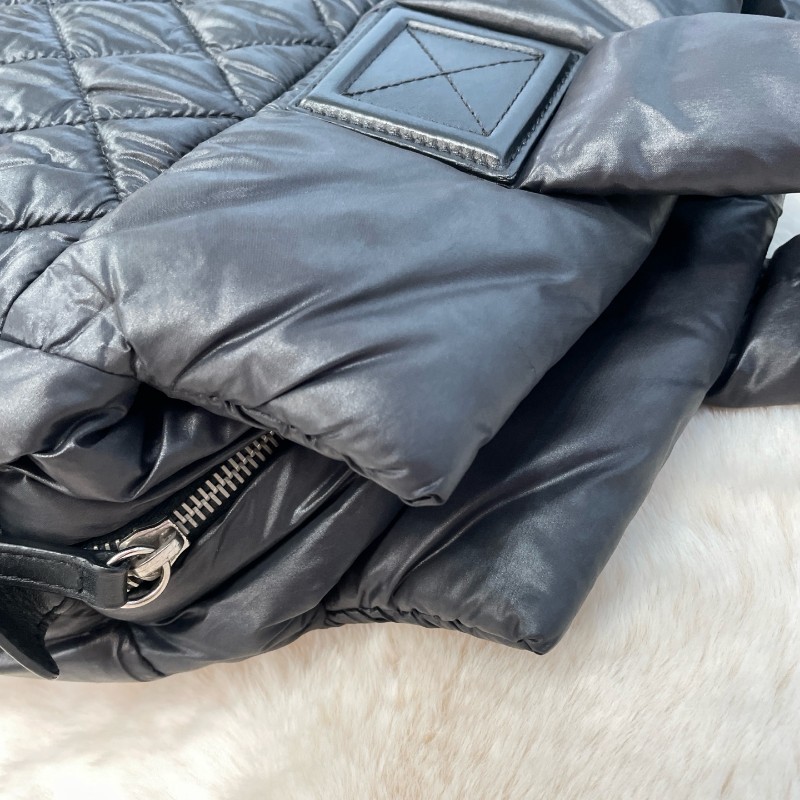 新到🖤Chanel coco cocoon太空系列羽絨托特包-23