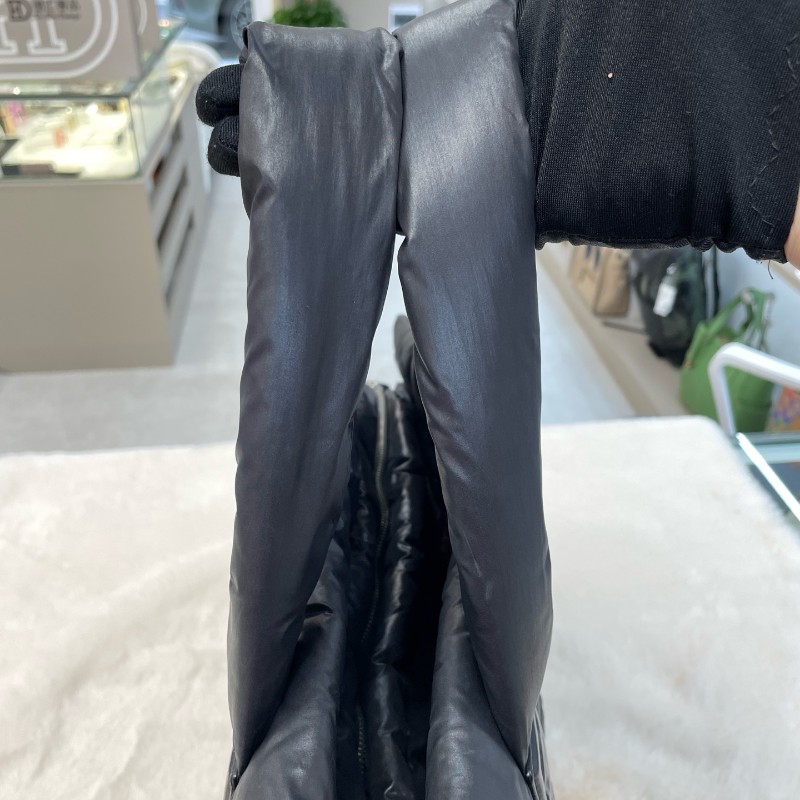 新到🖤Chanel coco cocoon太空系列羽絨托特包-25