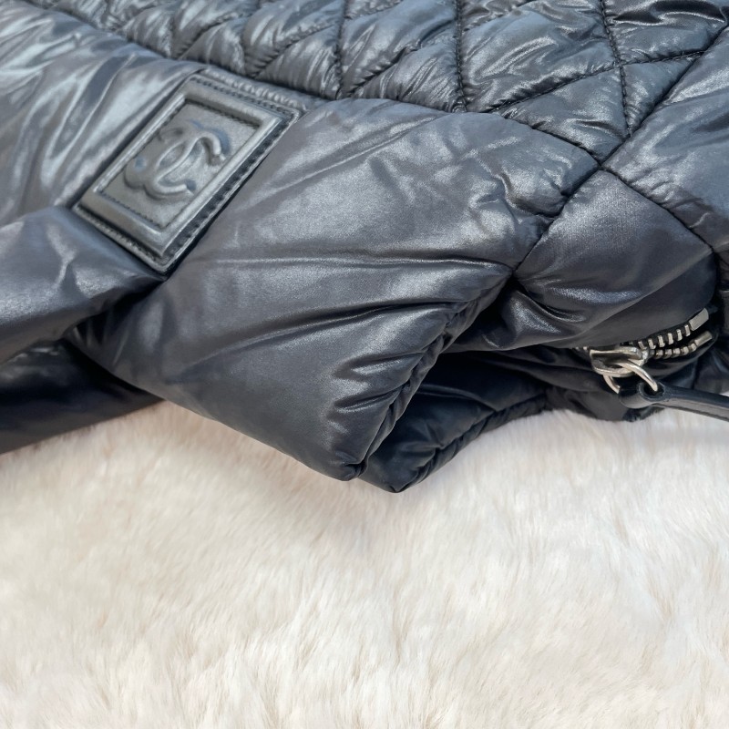 新到🖤Chanel coco cocoon太空系列羽絨托特包-29