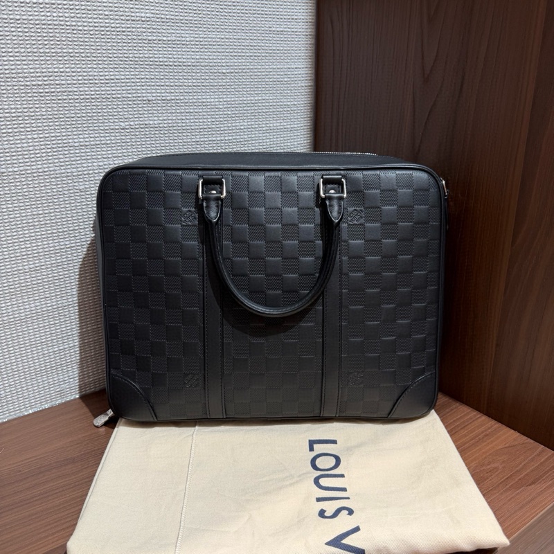 lv 路易威登 芯片款公文包，經典棋盤格壓紋 低調奢華-0