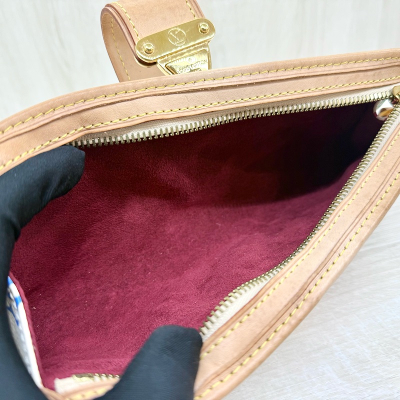 LV白彩插釦晚宴腋下包M40049-7