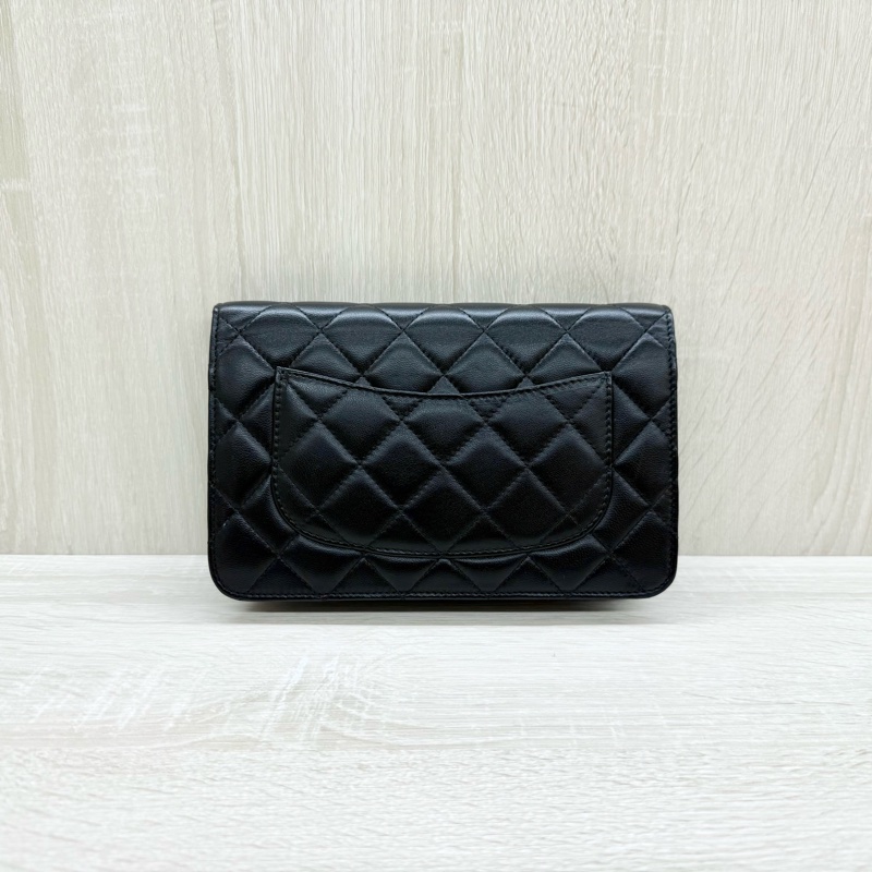 CHANEL黑色羊皮菱格金釦WOC-1