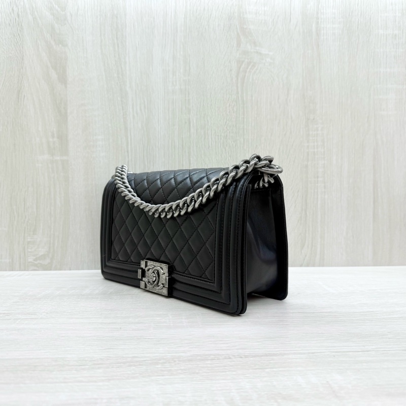 CHANEL黑色羊皮霧銀釦boy25側背A92193-2