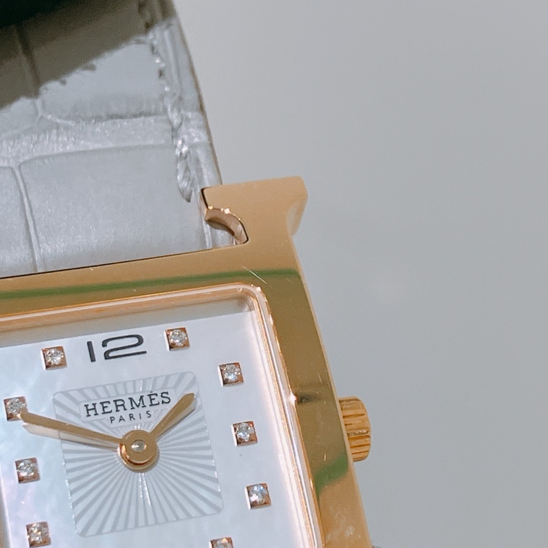 TK1905 HERMES 愛馬仕小號經典H字貝母面連鑽石鱷魚皮帶石英錶HEURE H 21MM WATCH 11 DIAMONDS 0.027CT ALLIGATOR GRIS PERLE X RGHW-13