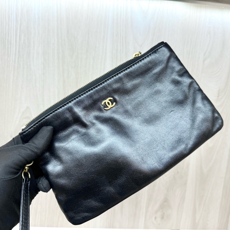 Chanel黑金小牛皮小號22Bag/AS3260-8