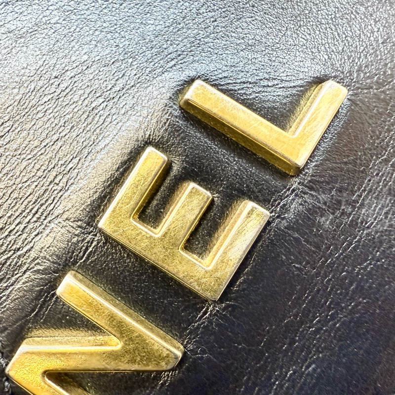 Chanel黑金小牛皮小號22Bag/AS3260-13