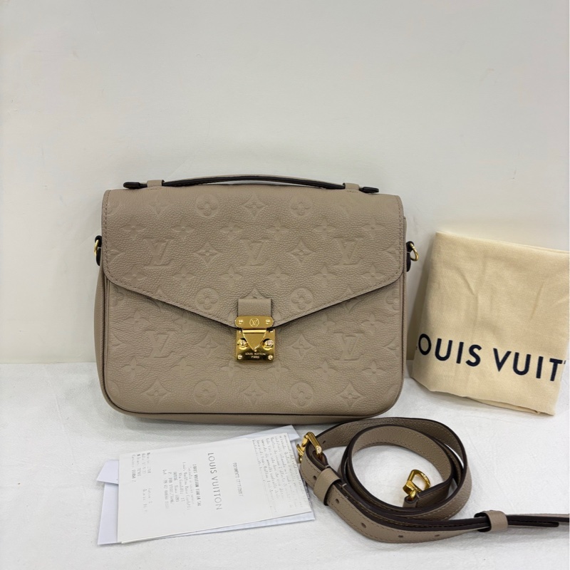 LV louis Vuitton lpochette metis 純灰色壓花 郵差 晶片 2022年購證 99新-0