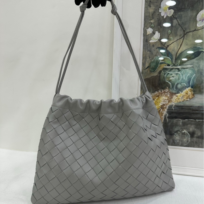 Bottega Veneta葆蝶家灰色Dustbag編織垃圾袋 單肩包 閒置 尺寸:32cm*1cm*23cm-1