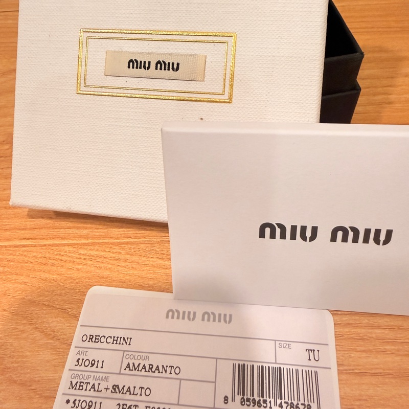 💎【Miu Miu】Logo Stud Earrings 耳環  Amaranto 酒紅琺瑯 × 金色-9