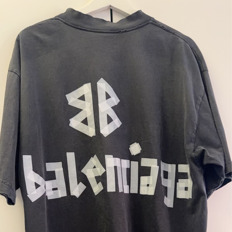 Balenciaga 膠帶貼布T恤-1