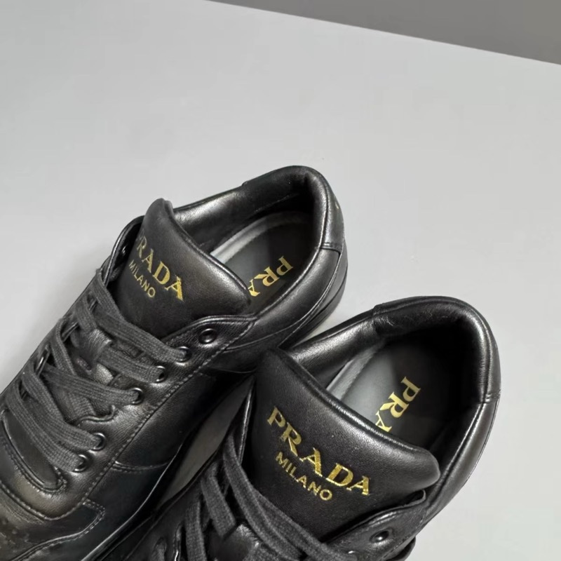 普拉達prada 黑金三角標 原盒配件 39.5碼-14