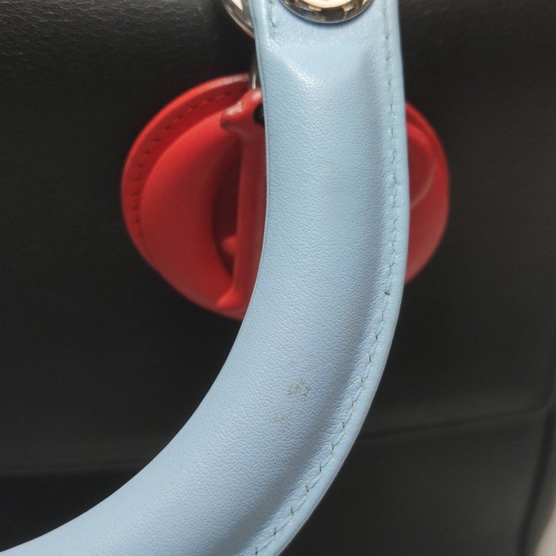 Dior Be Dior中號牛皮純色Dior字母吊飾斜挎包單肩包-17