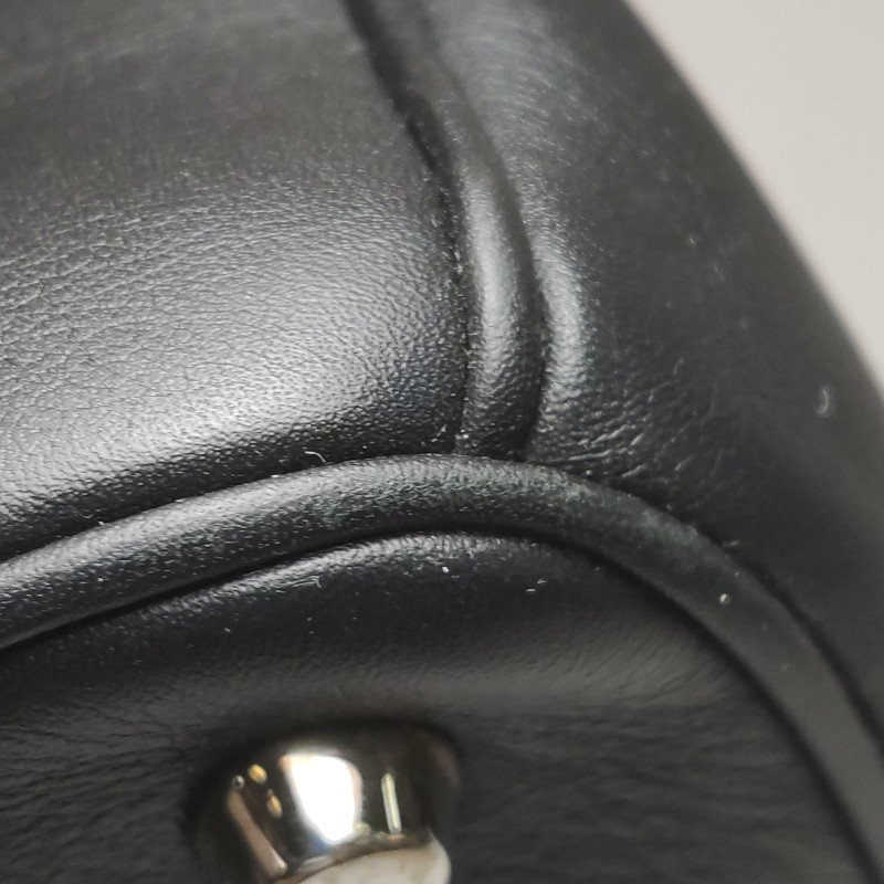 Dior Be Dior中號牛皮純色Dior字母吊飾斜挎包單肩包-18