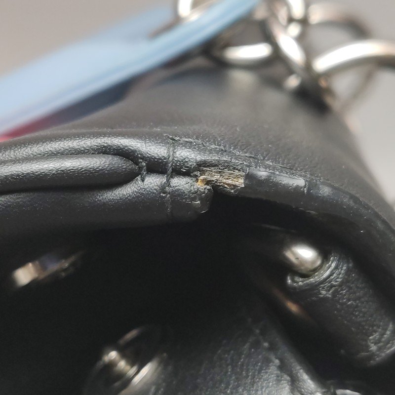 Dior Be Dior中號牛皮純色Dior字母吊飾斜挎包單肩包-19