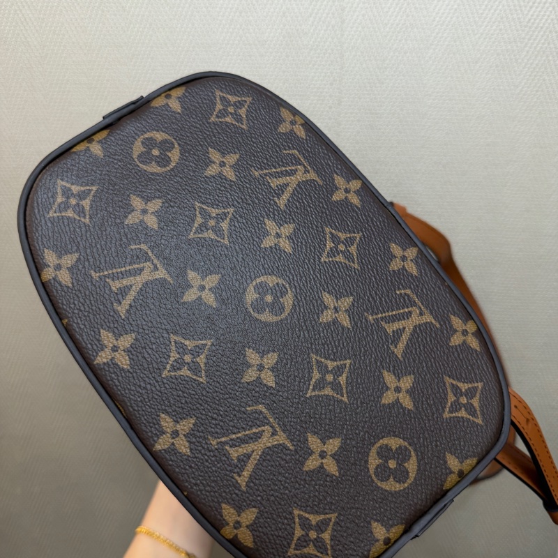 LV 雙色原花金釦Dauphine手提後背包M45142-7