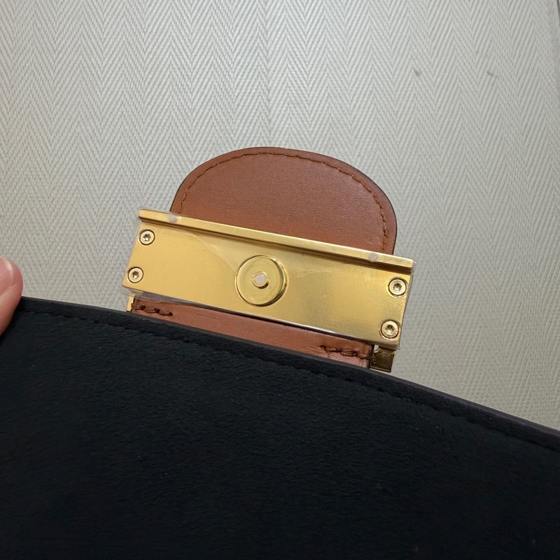 LV 雙色原花金釦Dauphine手提後背包M45142-11