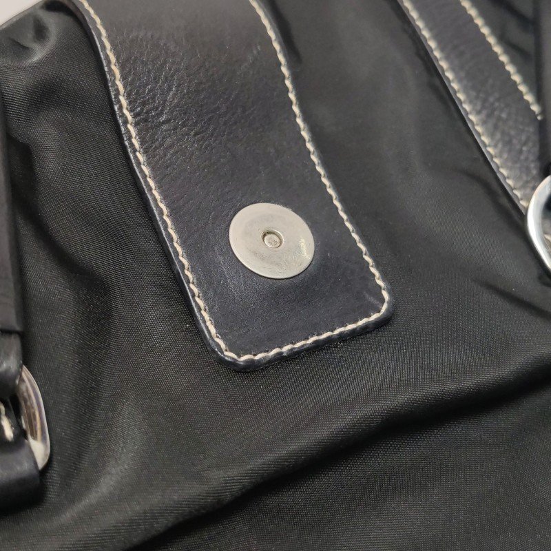 Prada牛皮尼龍布純色皮帶扣飾單肩包-11