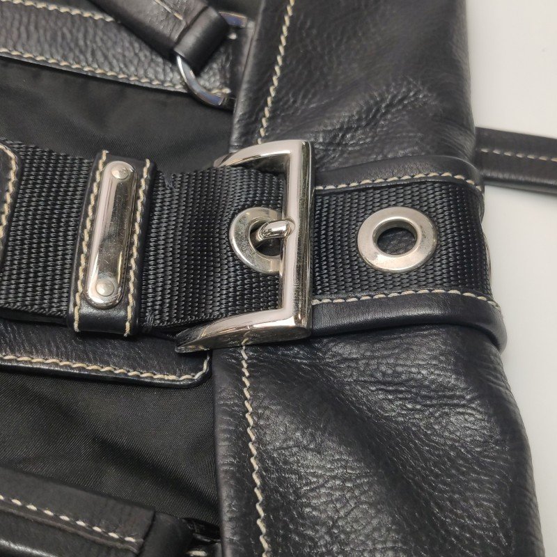 Prada牛皮尼龍布純色皮帶扣飾單肩包-13