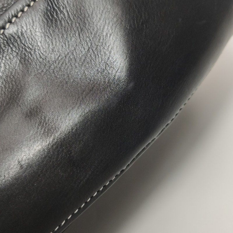 Prada牛皮尼龍布純色皮帶扣飾單肩包-18