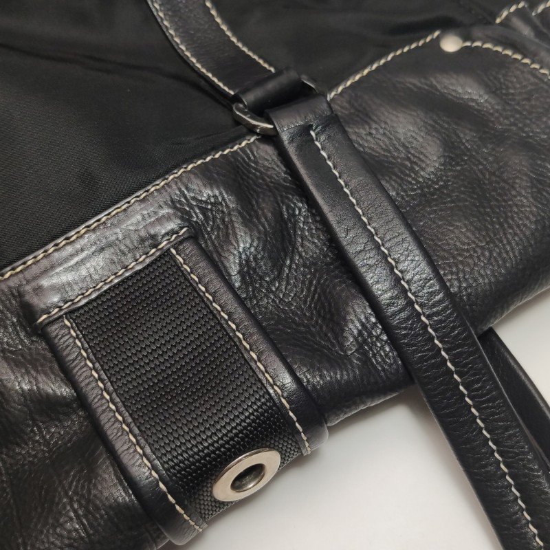 Prada牛皮尼龍布純色皮帶扣飾單肩包-20