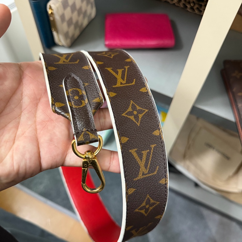 Lv 老花肩帶  (J02288)-2