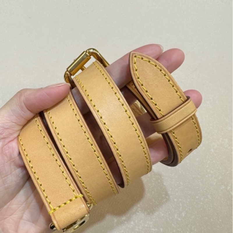 LV  Melie  原花金釦雙側拉鍊 肩背包 斜背包 兩用包-14