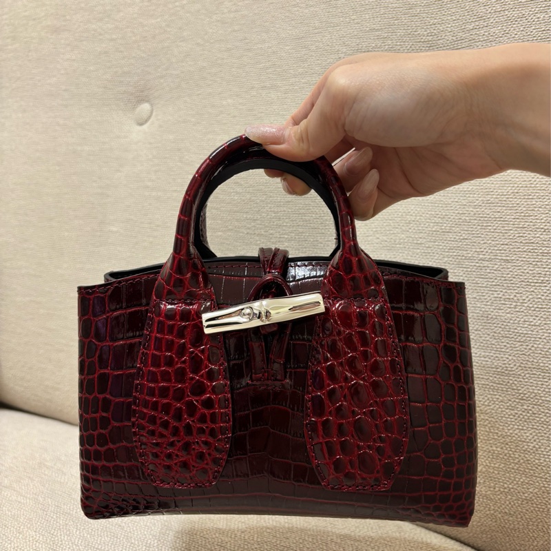 LONGCHAMP ROSEAU系列竹節鱷魚紋小牛皮手提/斜背兩用包 酒紅色-1