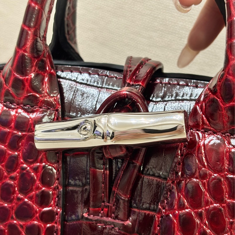 LONGCHAMP ROSEAU系列竹節鱷魚紋小牛皮手提/斜背兩用包 酒紅色-7