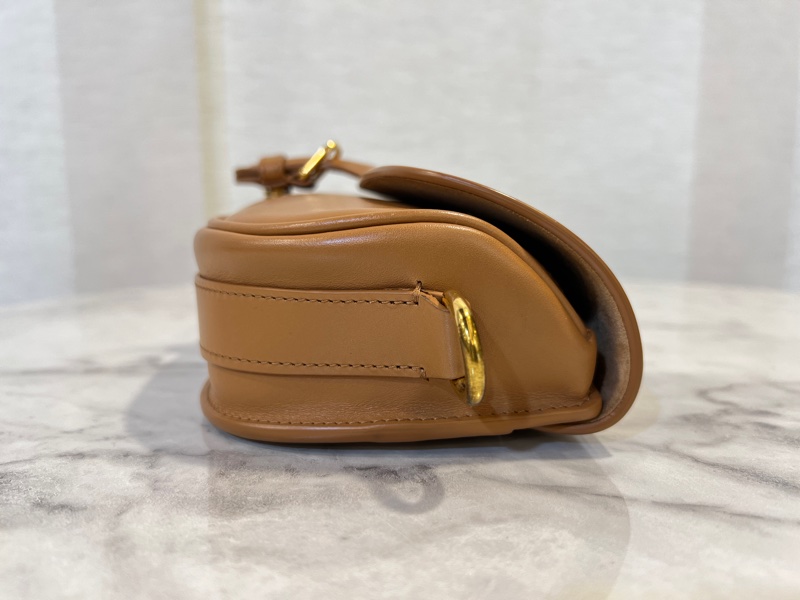Dior 焦糖牛皮金釦CD logo 字樣Bobby S肩背包-3