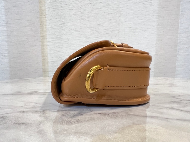 Dior 焦糖牛皮金釦CD logo 字樣Bobby S肩背包-4