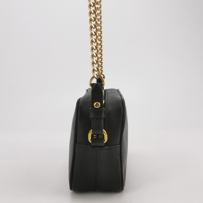 Prada牛皮純色字母Logo拉鏈斜挎包-3