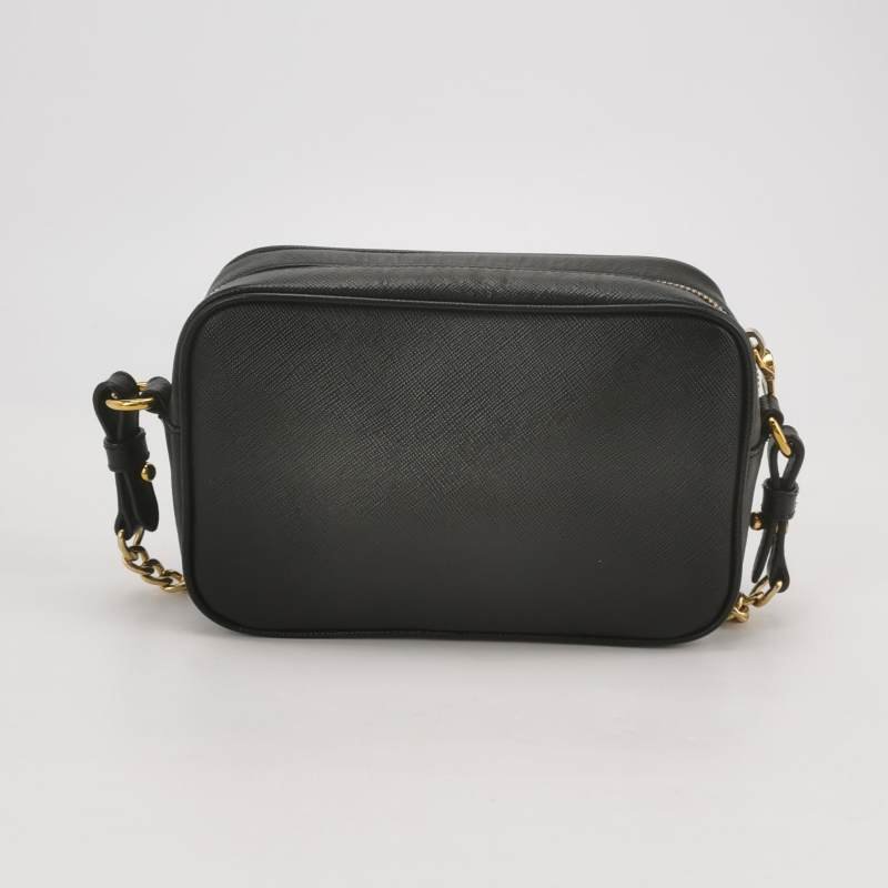 Prada牛皮純色字母Logo拉鏈斜挎包-4