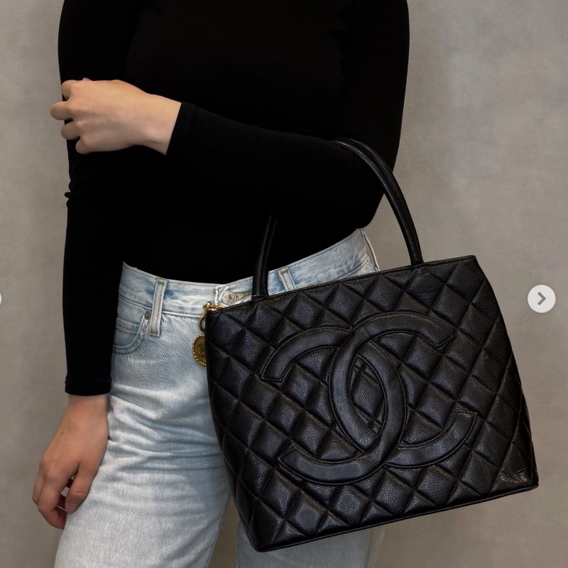 Chanel 黑金荔枝紋復古款式 托特包8開-1