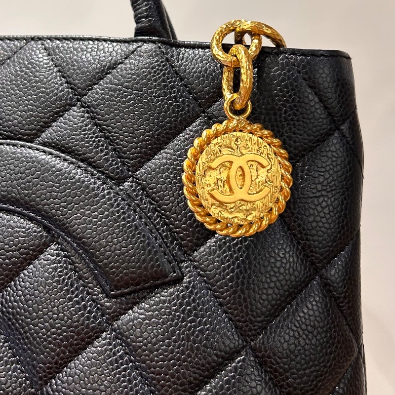 Chanel 黑金荔枝紋復古款式 托特包8開-23